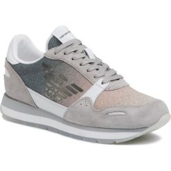 Sneakersy EMPORIO ARMANI - X3X058 XM262 R723 Plaster/Nude/White. Szare półbuty damskie Emporio Armani, z zamszu. Za 799,00 zł.