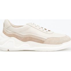 Sportowe buty ze skóry - Kremowy. Białe buty sportowe damskie Reserved, bez wzorów, ze skóry, sportowe. Za 349,99 zł.
