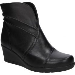 Botki gino fabiani 3033. Botki damskie Gino Fabiani, bez obcasa, bez zapięcia. W wyprzedaży za 159,99 zł.