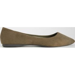 Baleriny z czubkiem w szpic - Khaki. Brązowe baleriny damskie Sinsay, bez wzorów, bez obcasa. Za 29,99 zł.