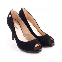 MONNARI BUT0490-020 39/ M25 - M25CZARNYZAMSZ39 - - Czółenka. Czółenka damskie Czółenka, bez wzorów, bez obcasa. W wyprzedaży za 179,00 zł.