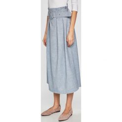 Answear - Spódnica Secret Garden. Niebieskie spódniczki damskie ANSWEAR, na co dzień, s, bez wzorów, z elastanu, casualowe, z podwyższonym stanem, midi, rozkloszowane. W wyprzedaży za 99,90 zł.
