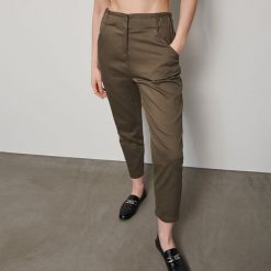 Spodnie z elastyczną talią - Khaki. Brązowe spodnie damskie Reserved, s. Za 99,99 zł.