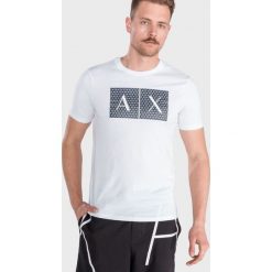 Armani Exchange Koszulka Biały. Białe podkoszulki męskie Armani Exchange, xxl, bez wzorów, z bawełny, z krótkim rękawem. Za 223,95 zł.