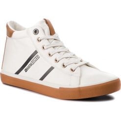Sneakersy BIG STAR - BB174276 White. Białe sneakersy męskie marki BIG STAR, na co dzień, bez wzorów, ze skóry ekologicznej, eleganckie, bez zapięcia. Za 129,00 zł.