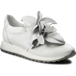 Sneakersy EVA MINGE - Lalin 3W 18GR1372430ES 102. Białe półbuty damskie Eva Minge, bez wzorów, ze skóry, bez obcasa, na płaskiej podeszwie, bez zapięcia. W wyprzedaży za 259,00 zł.