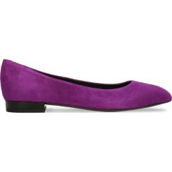 Baleriny AI. Fioletowe baleriny damskie marki Gino Rossi, ze skóry, eleganckie, na płaskiej podeszwie. Za 129,90 zł.