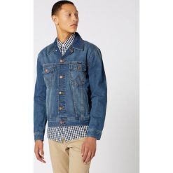 Wrangler Kurtka Niebieski. Niebieskie kurtki męskie Wrangler, na wiosnę, xl, bez wzorów, z bawełny, vintage, bez kaptura. Za 421,95 zł.