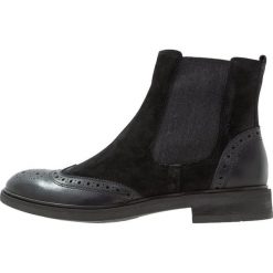 Botki damskie lity: Pier One Botki black