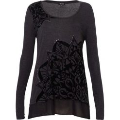 Desigual Koszulka damska TS Sullivan Gris Vigore Oscuro 19WWTK69 2043 (rozmiar L). Koszulki damskie Desigual, l, bez wzorów, bez kołnierzyka, bez rękawów. W wyprzedaży za 191,00 zł.