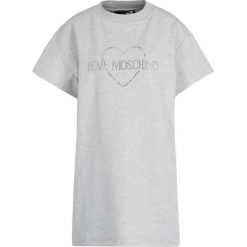 Sukienka codzienna LOVE MOSCHINO W5B1102E 1958. Szare sukienki damskie Love Moschino, na co dzień, bez wzorów, z elastanu, bez kołnierzyka, bez rękawów, proste. W wyprzedaży za 399,00 zł.