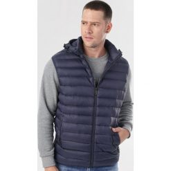 Granatowa Kamizelka Kelona. Niebieskie kurtki męskie Born2be, xl, bez wzorów, bez kaptura. Za 159,99 zł.
