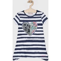 Desigual - Sukienka dziecięca 98-164 cm. Białe sukienki dziewczęce Desigual, z aplikacjami, z bawełny, casualowe, z krótkim rękawem, krótkie, mini, proste. W wyprzedaży za 79,90 zł.