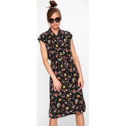 Medicine - Sukienka Summer mix. Brązowe sukienki damskie MEDICINE, na co dzień, s, bez wzorów, z wiskozy, casualowe, bez kołnierzyka, bez rękawów, mini, proste. Za 159,90 zł.