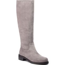 Oficerki SOLO FEMME - 56310-11-I20/000-01-00 Szary. Szare kozaki damskie Solo Femme, ze skóry ekologicznej, przed kolano, na wysokim obcasie, na obcasie, bez zapięcia. W wyprzedaży za 399,00 zł.