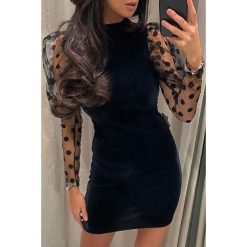 Sukienka GALATEA. Czarne sukienki damskie Sukienka GALATEA, s, bez wzorów, bez kołnierzyka, z krótkim rękawem, krótkie, mini. W wyprzedaży za 89,00 zł.