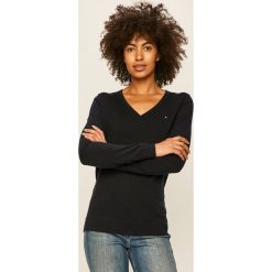 Tommy Hilfiger - Sweter. Czerwone swetry damskie TOMMY HILFIGER, s, bez wzorów, z bawełny, bez rękawów, bez kaptura. Za 449,90 zł.