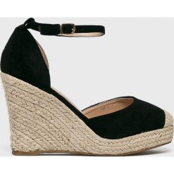 Answear - Espadryle Day-Vine. Czerwone koturny damskie ANSWEAR, bez wzorów, z materiału, bez obcasa, na obcasie. W wyprzedaży za 99,90 zł.