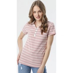 Jasnoróżowy T-shirt Sireiria. Różowe koszulki damskie polo Born2be, s, w paski, z krótkim rękawem. Za 39,99 zł.