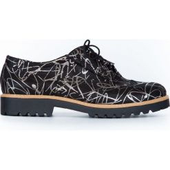 Sznurowane półbuty oksfordki - skóra naturalna - model 258 - kolor srebrny wzór. Szare półbuty damskie Zapato, bez obcasa, na sznurówki. W wyprzedaży za 269,10 zł.