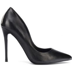 Steve Madden Daisie Czółenka Czarny. Czarne czółenka damskie Steve Madden, bez wzorów, ze skóry, bez obcasa. Za 438,95 zł.