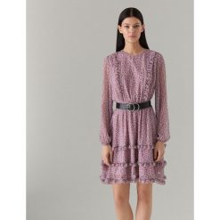 Mini sukienka w kwiaty - Różowy. Różowe sukienki damskie Mohito, w kwiaty, bez kołnierzyka, bez rękawów, mini. Za 179,99 zł.