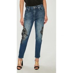 Silvian Heach - Jeansy. Niebieskie boyfriendy damskie marki Silvian Heach, s, z standardowym stanem. W wyprzedaży za 399,90 zł.