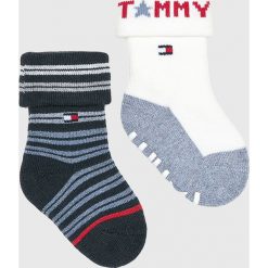 Tommy Hilfiger - Skarpetki dziecięce (2-pack). Różowe skarpetki chłopięce TOMMY HILFIGER, bez wzorów, z elastanu. W wyprzedaży za 29,90 zł.