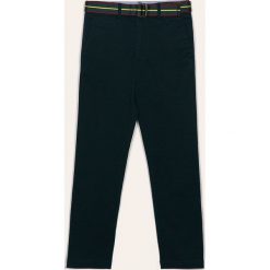 Polo Ralph Lauren - Spodnie dziecięce 134-158 cm. Niebieskie spodnie chłopięce Polo Ralph Lauren, w paski, z elastanu. W wyprzedaży za 199,90 zł.