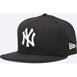 New Era - Czapka. Czarne czapki z daszkiem męskie marki New Era, z bawełny. W wyprzedaży za 119,90 zł.