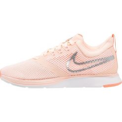 Nike Performance ZOOM STRIKE Obuwie do biegania treningowe crimson tint/metallic silver. Pomarańczowe buty sportowe damskie Nike Performance, z tworzywa sztucznego, do biegania. Za 269,00 zł.
