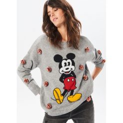 Sweter z Myszką Miki - Szary. Szare swetry klasyczne damskie Reserved, l. Za 159,99 zł.