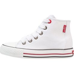 Levi's® TRUCKER Tenisówki i Trampki wysokie white. Czarne trampki chłopięce marki Levi's®, z gumy, na sznurówki. Za 169,00 zł.