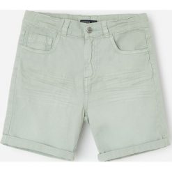 Szorty z efektem gniecenia - Khaki. Brązowe spodenki i szorty męskie Reserved, m, bez wzorów. Za 59,99 zł.