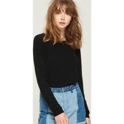 Sweter basic - Czarny. Czarne swetry damskie Sinsay, s, bez wzorów, bez rękawów, bez kaptura. Za 39,99 zł.