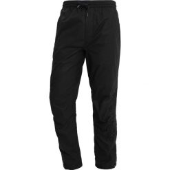 Chinosy męskie: Maharishi DRAGON TRACK Spodnie materiałowe black