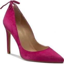 Szpilki: Szpilki STUART WEITZMAN – Peekabow Geranium Suede