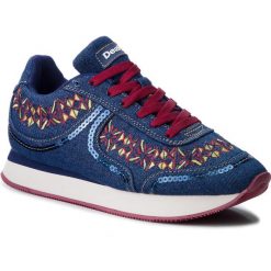 Sneakersy DESIGUAL - Galaxy Exotic Denim 18WSKD01 5053. Niebieskie półbuty damskie marki Desigual, z tworzywa sztucznego. W wyprzedaży za 249,00 zł.