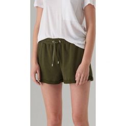 Dzianinowe szorty basic - Khaki. Brązowe szorty damskie Mohito, s, bez wzorów, z dzianiny. Za 39,99 zł.