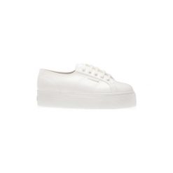 Buty Superga Pupatentw White. Białe trampki i tenisówki damskie Superga, bez wzorów, bez zapięcia. Za 216,94 zł.
