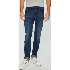 Diesel - Jeansy Thommer. Niebieskie jeansy męskie marki Diesel. Za 729,90 zł.