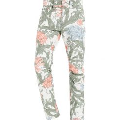 Chinosy męskie: GStar PHARRELL WILLIAMS ELWOOD X25 3D Spodnie materiałowe off white/grege green/sky