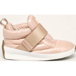 Sorel - Śniegowce Out N About Puffy. Śniegowce damskie Sorel, z gumy, bez zapięcia. W wyprzedaży za 399,90 zł.
