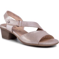 Sandały GO SOFT - WI23-BETTY-05 Beige. Brązowe klapki damskie GO SOFT, bez wzorów, ze skóry, bez obcasa. Za 129,99 zł.