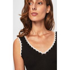 Answear - Top. Czarne bluzki damskie ANSWEAR, s, bez wzorów, z wiskozy, bez kołnierzyka. W wyprzedaży za 39,90 zł.