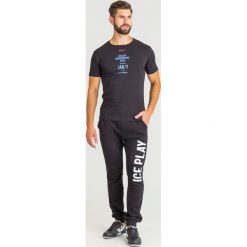 T-SHIRT Ice Play. Czarne t-shirty męskie m, z nadrukiem, z elastanu, z okrągłym kołnierzem. Za 104,50 zł.