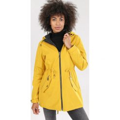 Żółta Parka Elinsyss. Żółte płaszcze damskie Born2be, s, bez wzorów, krótkie, bez kaptura. Za 189,99 zł.