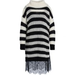 Sukienka dzianinowa TwinSet 192TP3270. Czarne sukienki damskie Twinset, s, bez wzorów, z wełny, bez kołnierzyka, bez rękawów. W wyprzedaży za 659,00 zł.
