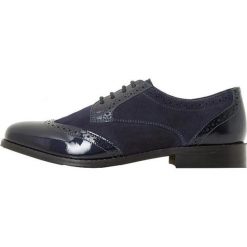 Dune London FOXXY Eleganckie buty dark blue. Niebieskie półbuty damskie marki Dune London, eleganckie, bez obcasa, na sznurówki. Za 419,00 zł.