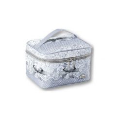 TOP CHOICE Kosmetyczka damska LACE-BOW (94224) 1szt. Szare topy damskie marki TOP CHOICE, bez wzorów, bez kołnierzyka. Za 22,99 zł.